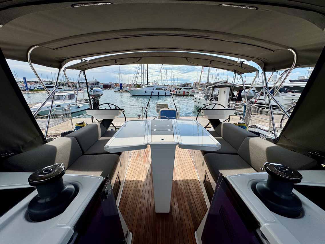 Dufour 41 Performance - 3 cab. — photo 8