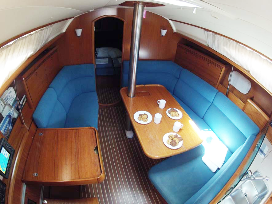 Sun Odyssey 35 — photo 5