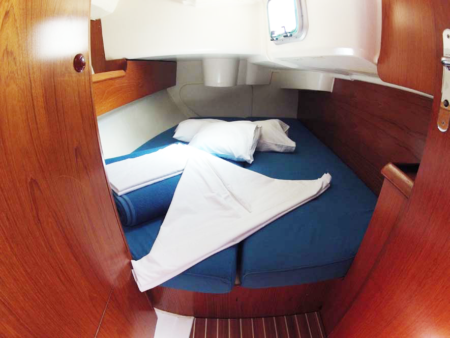 Sun Odyssey 35 — photo 14