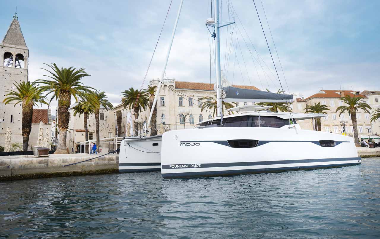 Fountaine Pajot Astrea 42 - 4 + 2 cab. — photo 1