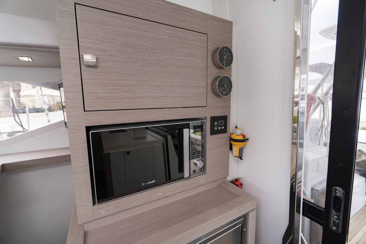 Fountaine Pajot Astrea 42 - 4 + 2 cab. — photo 18