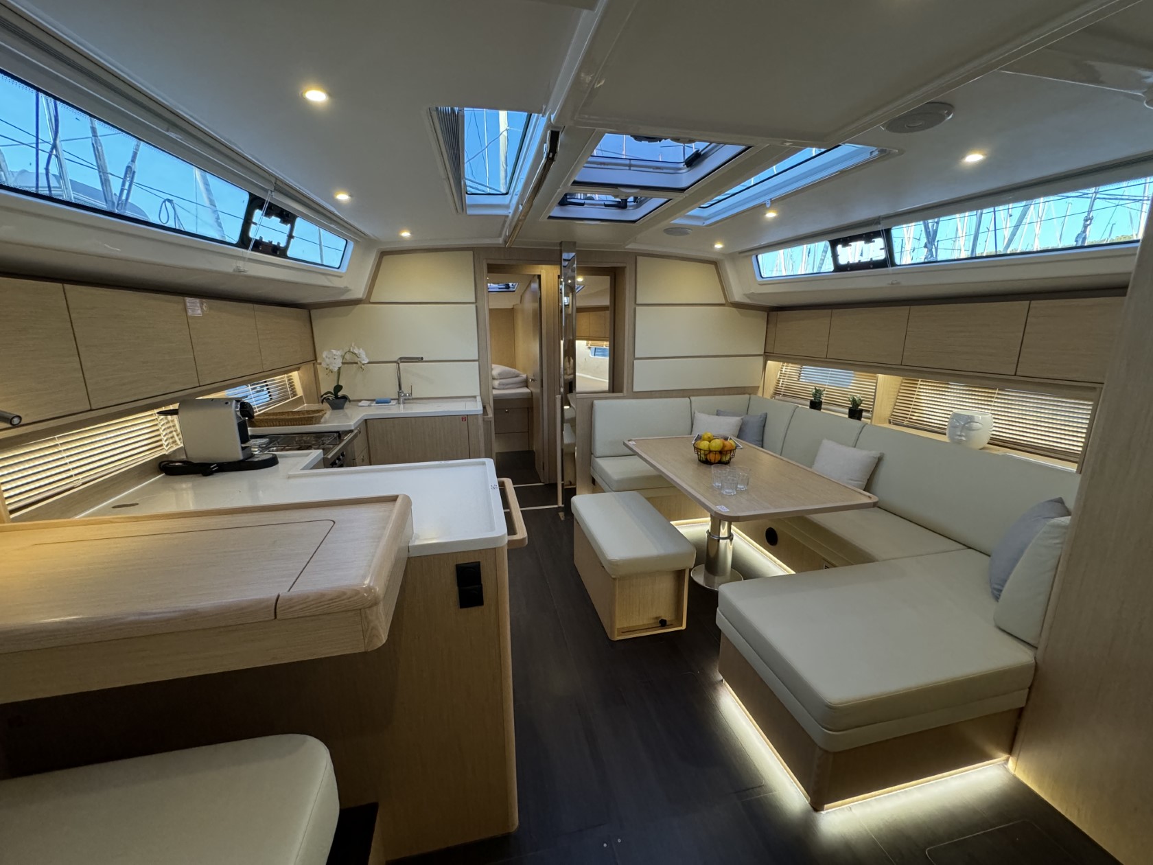 Bavaria C46 - 4 cab. — photo 30