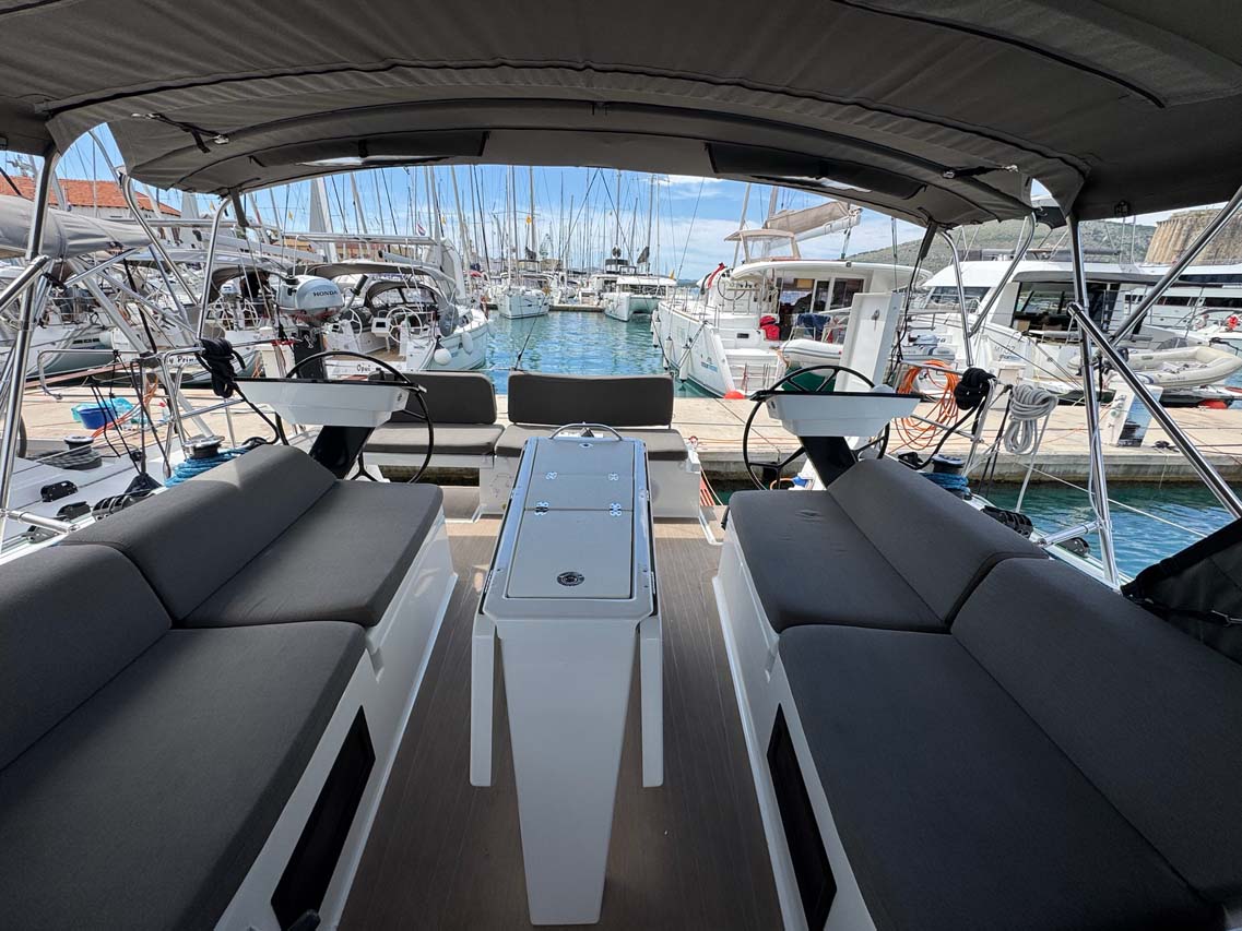 Dufour 41 - 3 cab. — photo 6