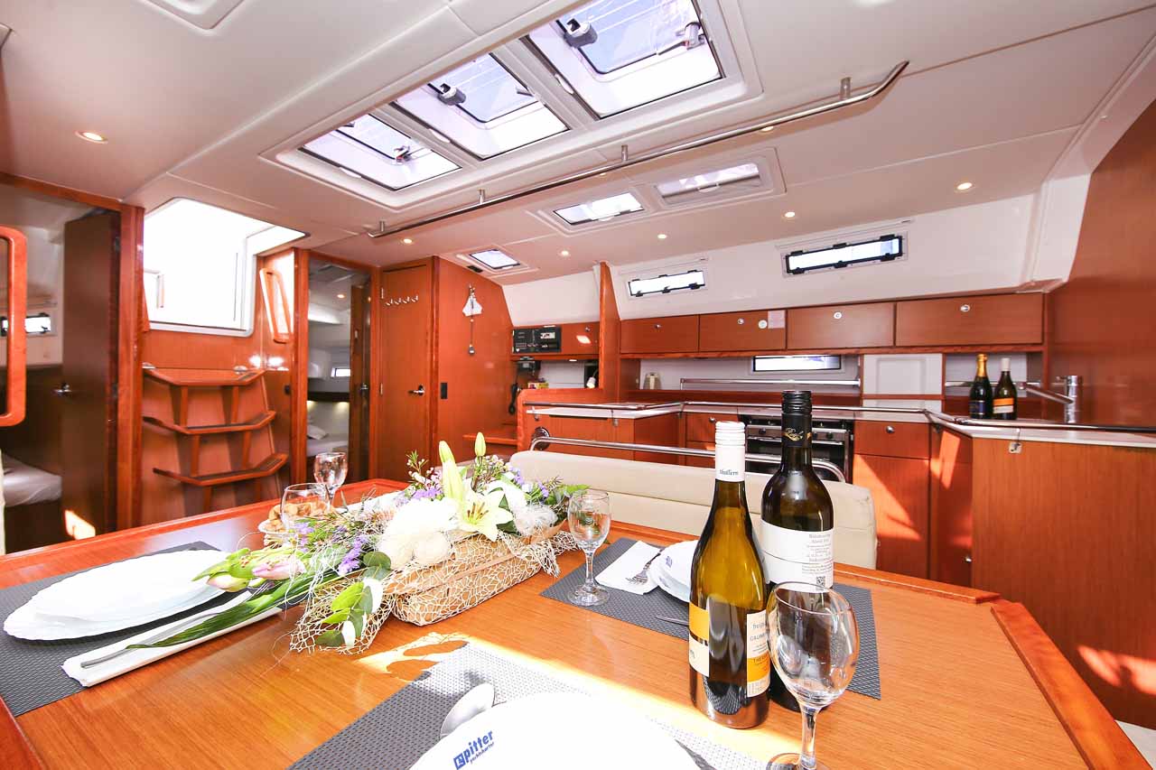 Bavaria Cruiser 50 Avantgarde — photo 12