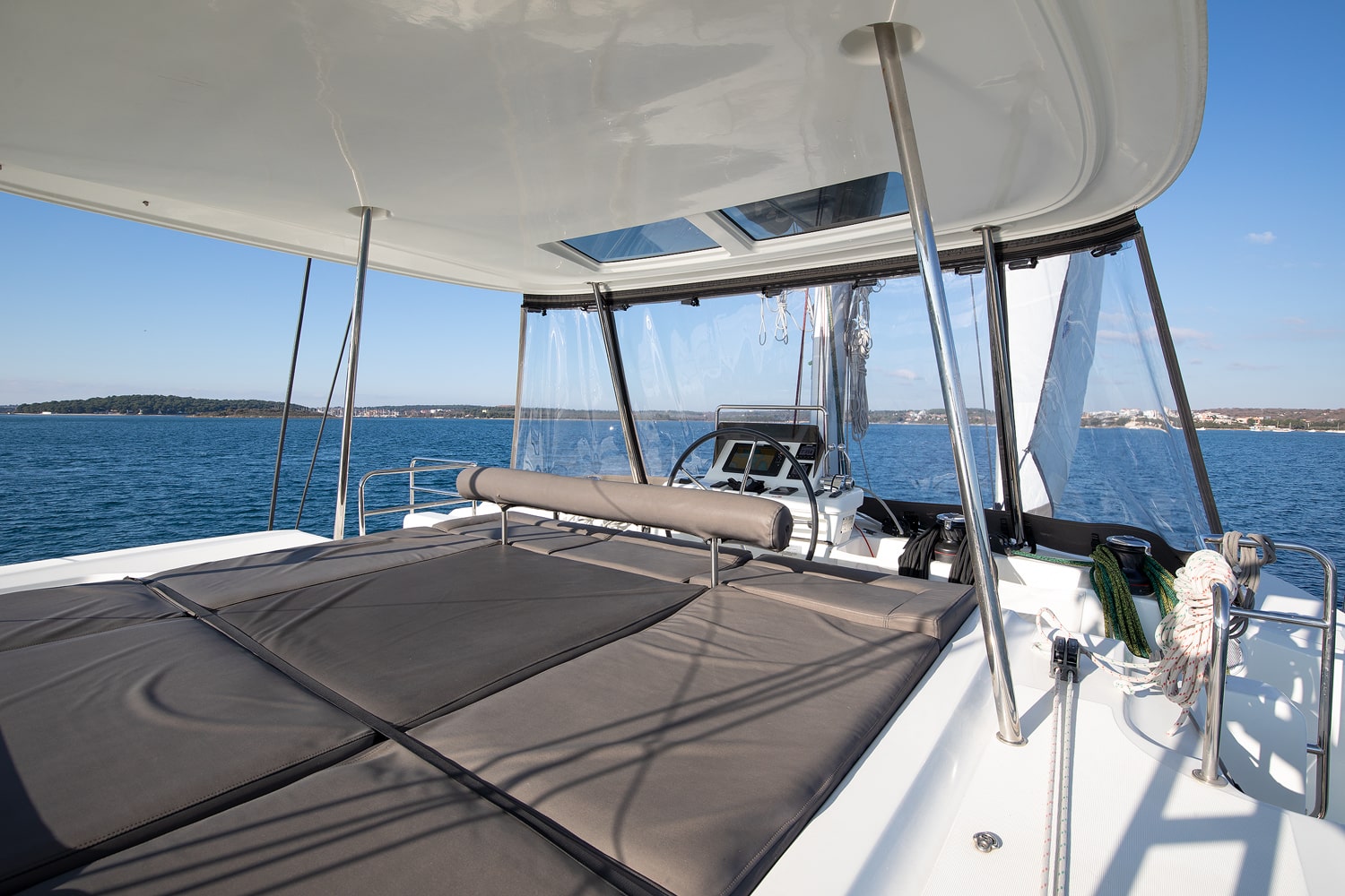 Lagoon 50 - 6 + 1 cab. — photo 6