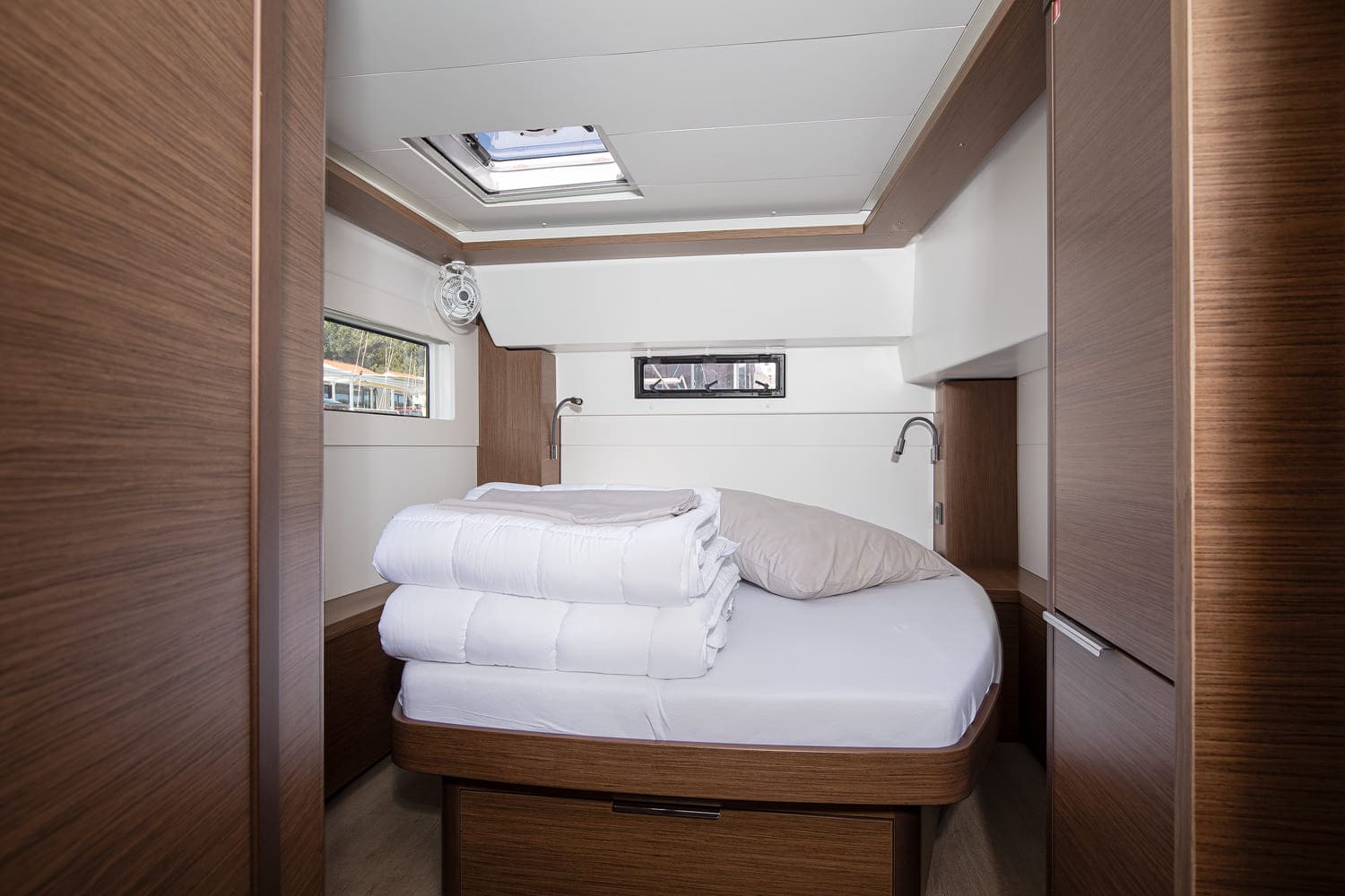 Lagoon 46 - 4 + 2 cab. — photo 8