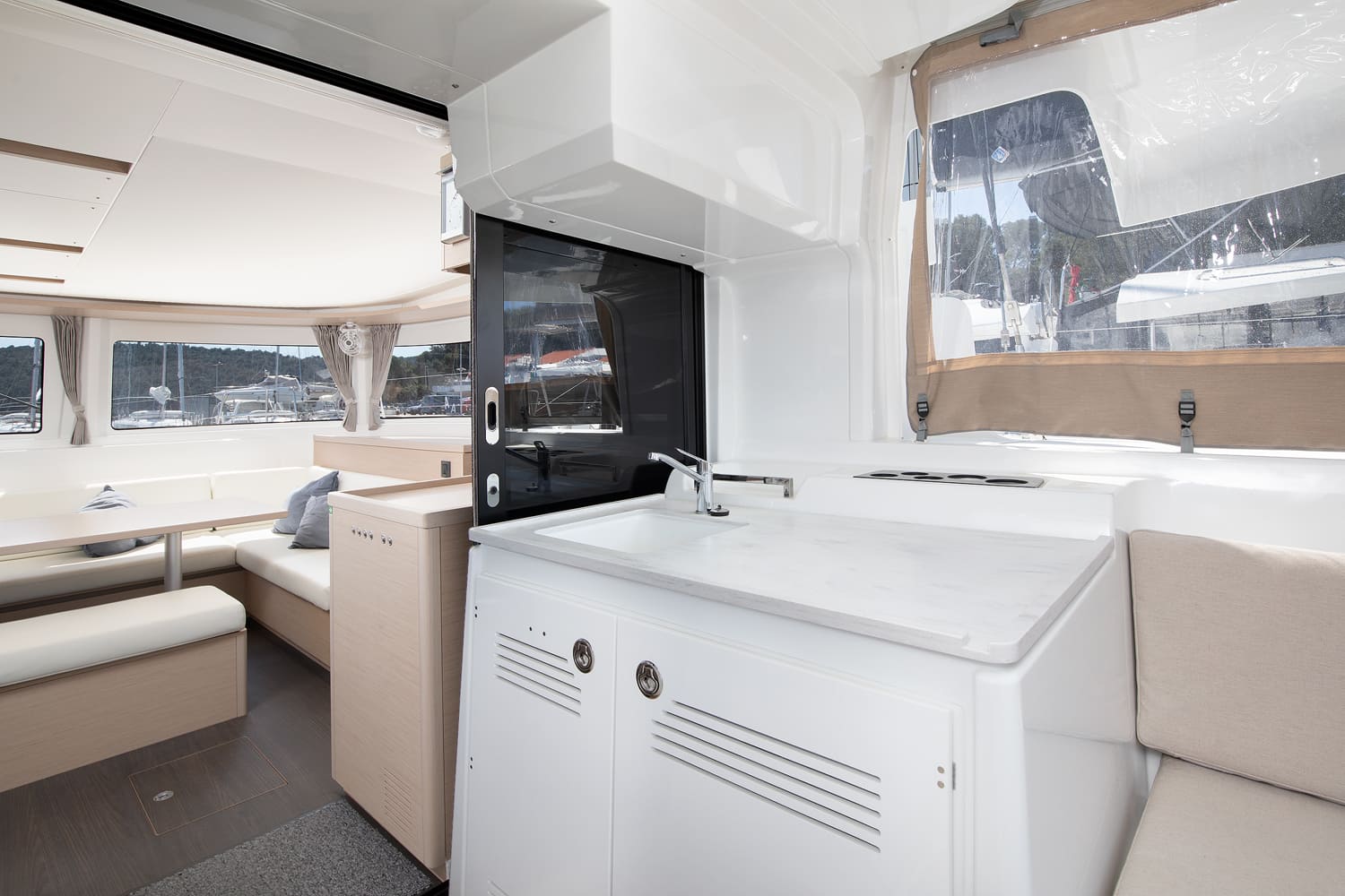 Lagoon 46 - 4 + 2 cab. — photo 7