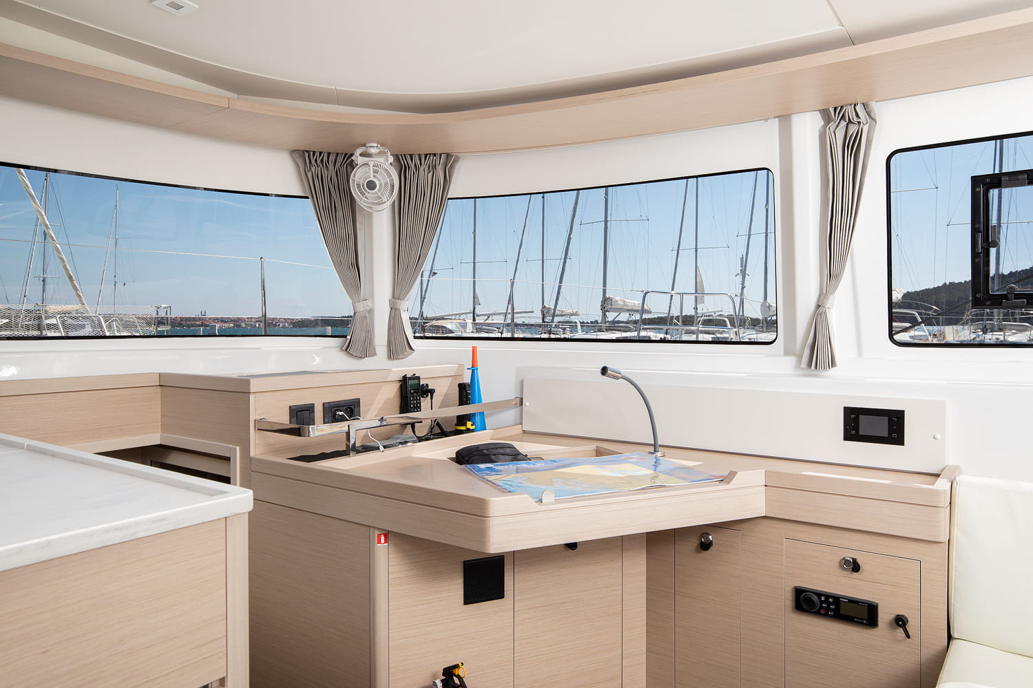 Lagoon 46 - 4 + 2 cab. — photo 10