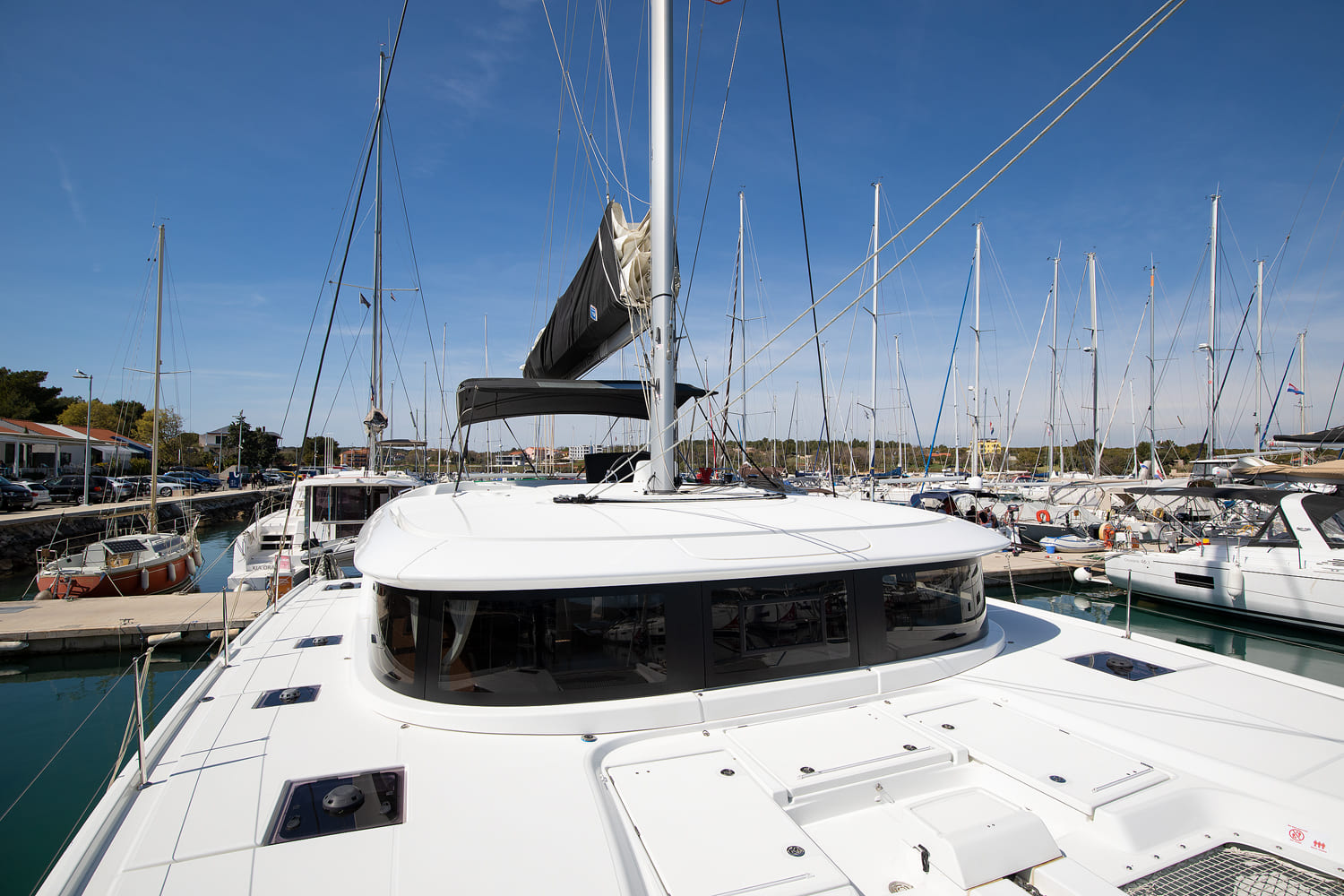 Lagoon 46 - 4 + 2 cab. — photo 8
