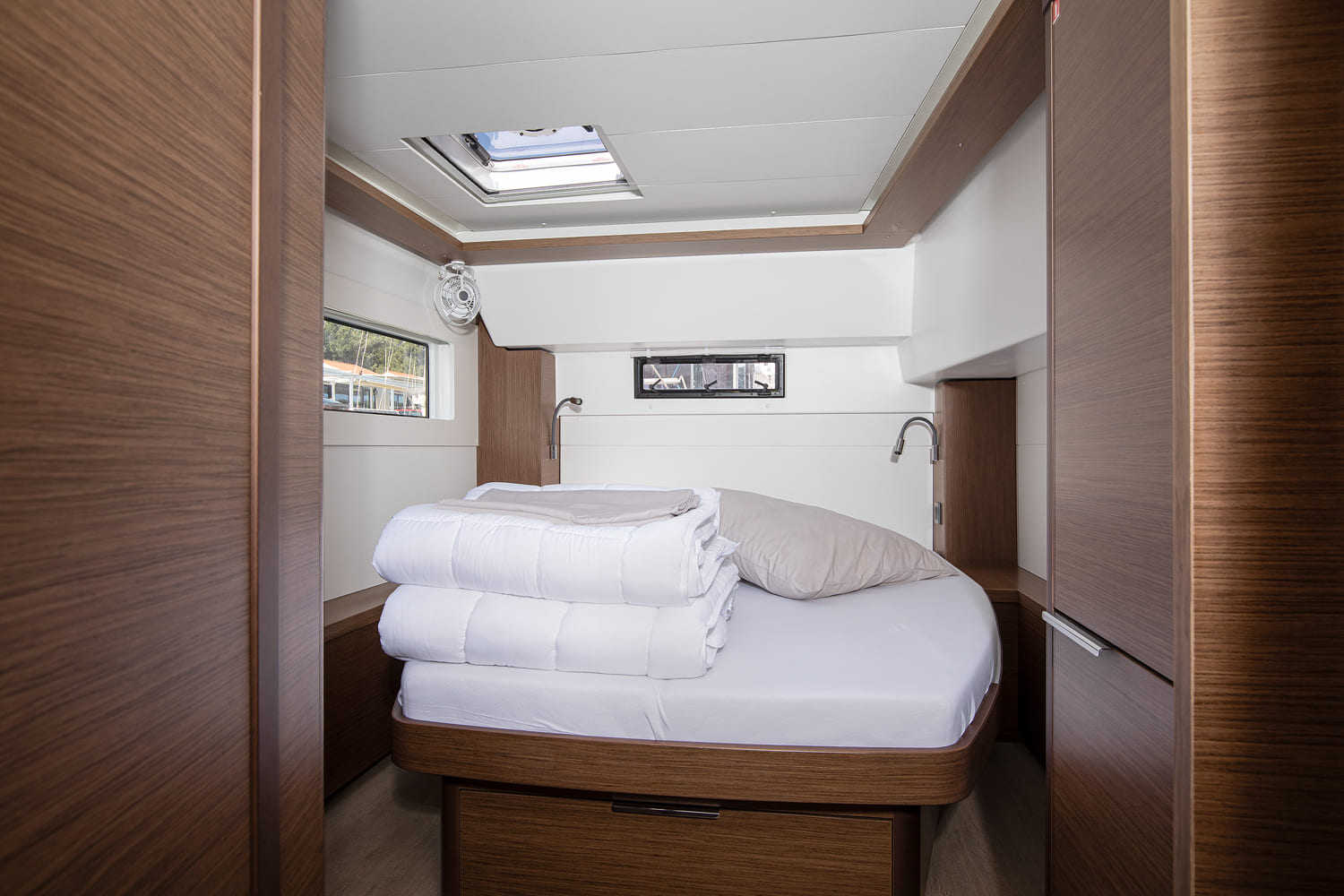 Lagoon 46 - 4 + 2 cab. — photo 23