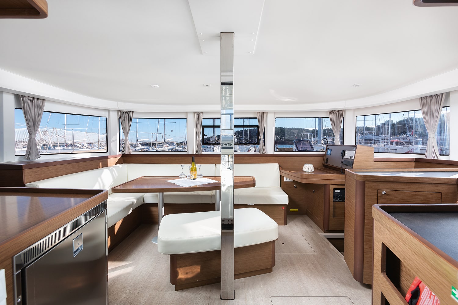 Lagoon 42 - 4 + 2 cab. — photo 10