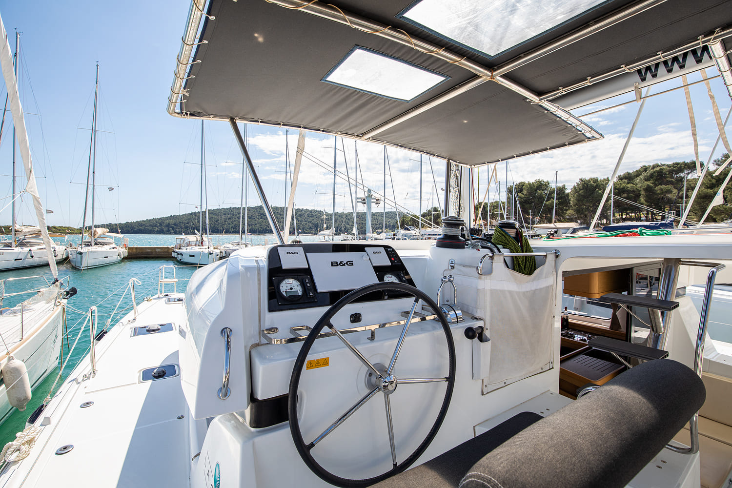 Lagoon 42 - 4 + 1 cab. — photo 9
