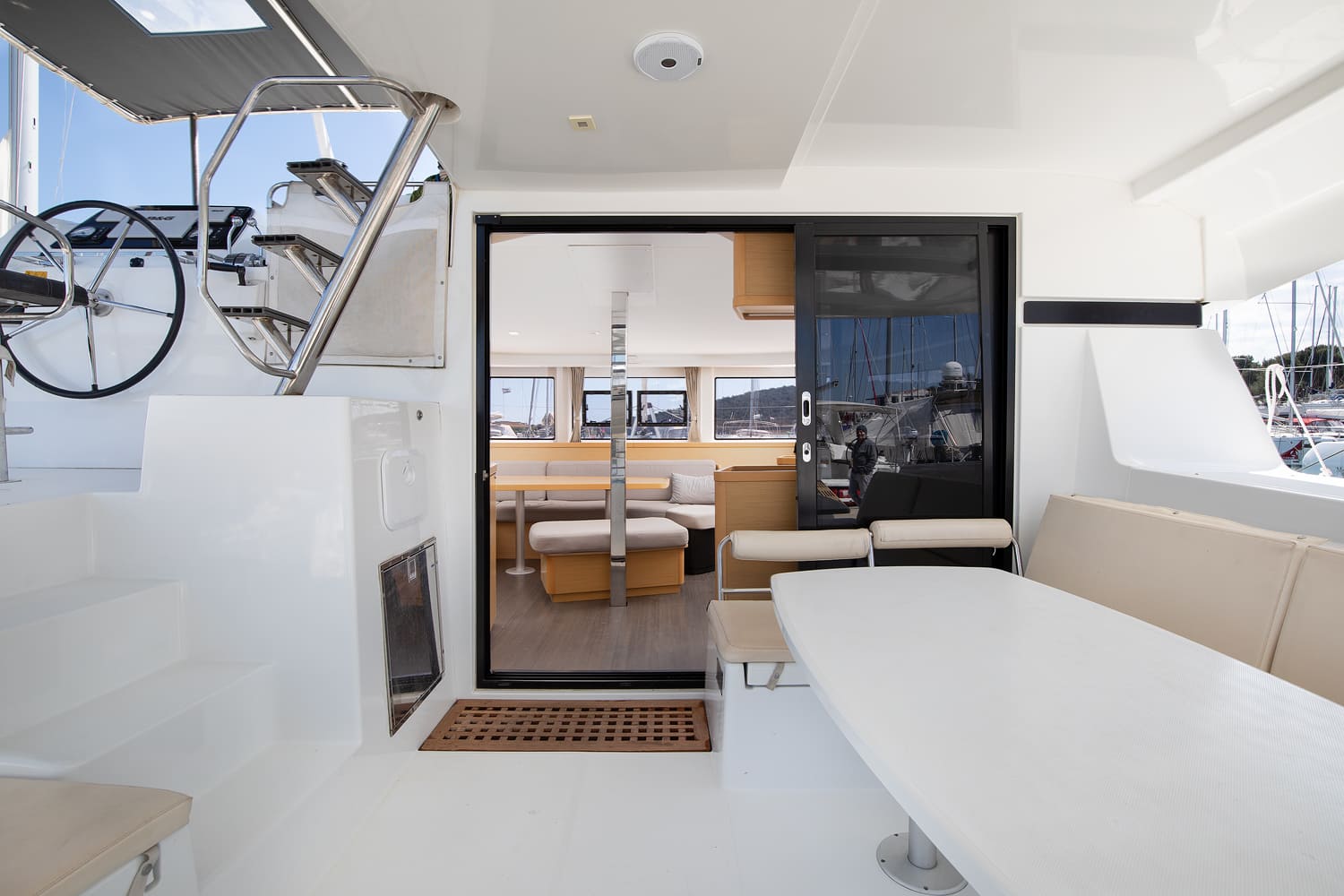 Lagoon 42 - 4 + 1 cab. — photo 15