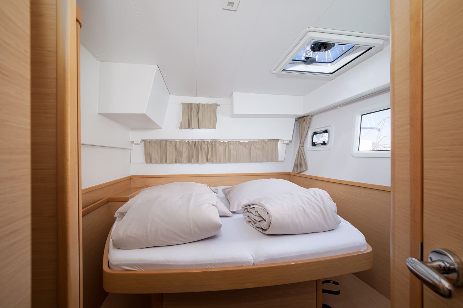 Lagoon 42 - 4 + 1 cab. — photo 21