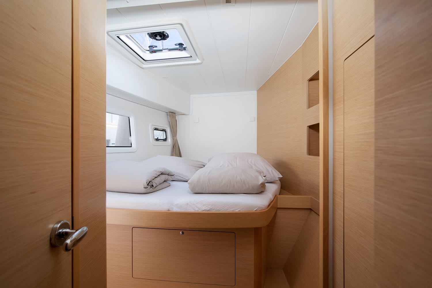 Lagoon 42 - 4 + 1 cab. — photo 22