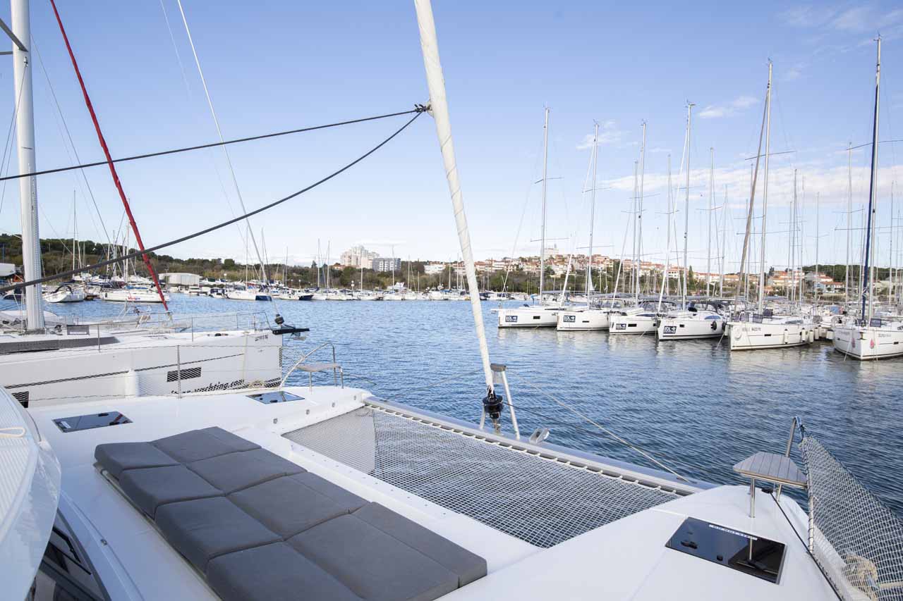 Fountaine Pajot Astrea 42 — photo 7