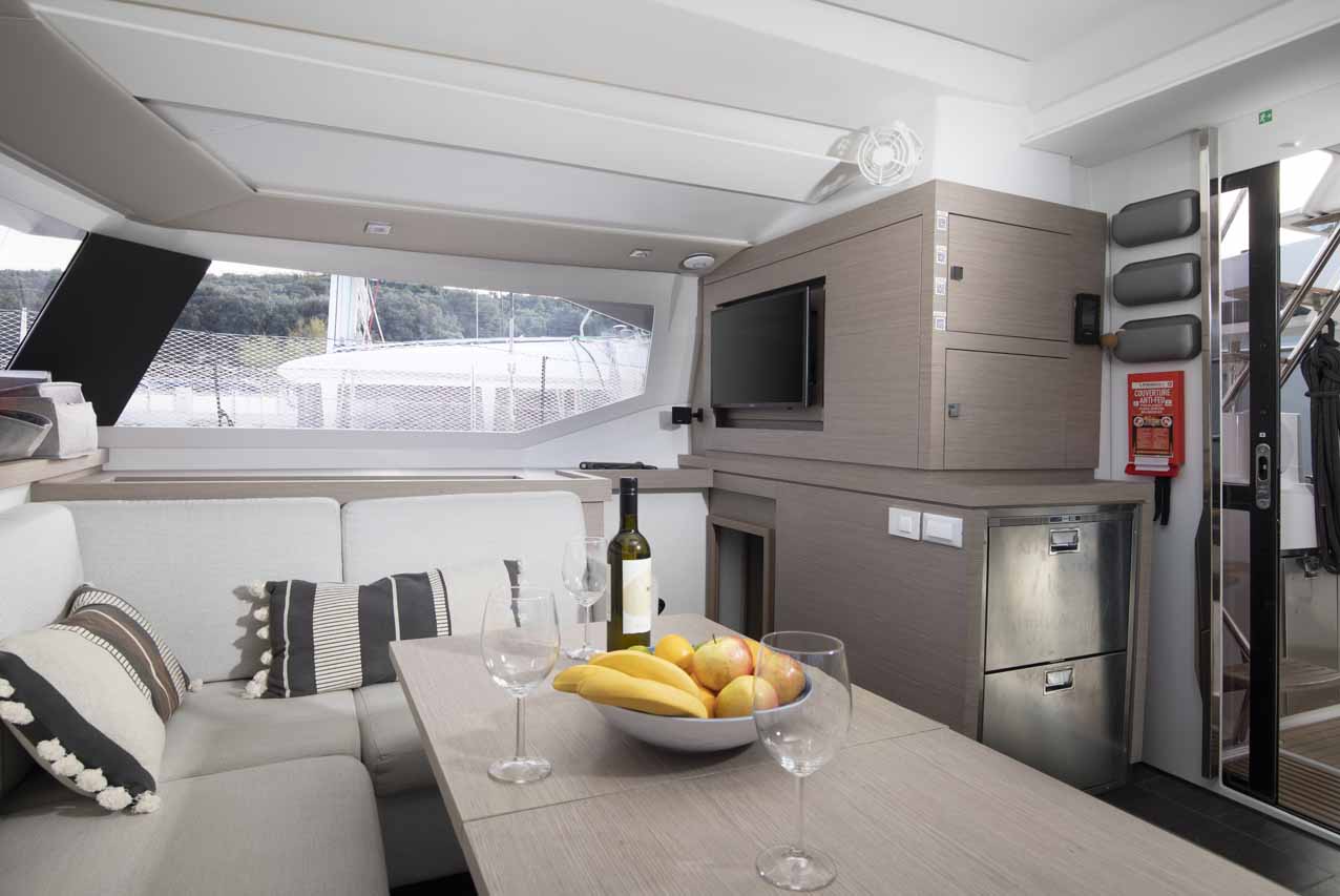 Fountaine Pajot Astrea 42 — photo 17
