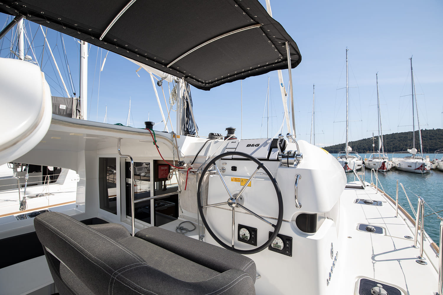 Lagoon 40 - 4 + 2 cab — photo 4