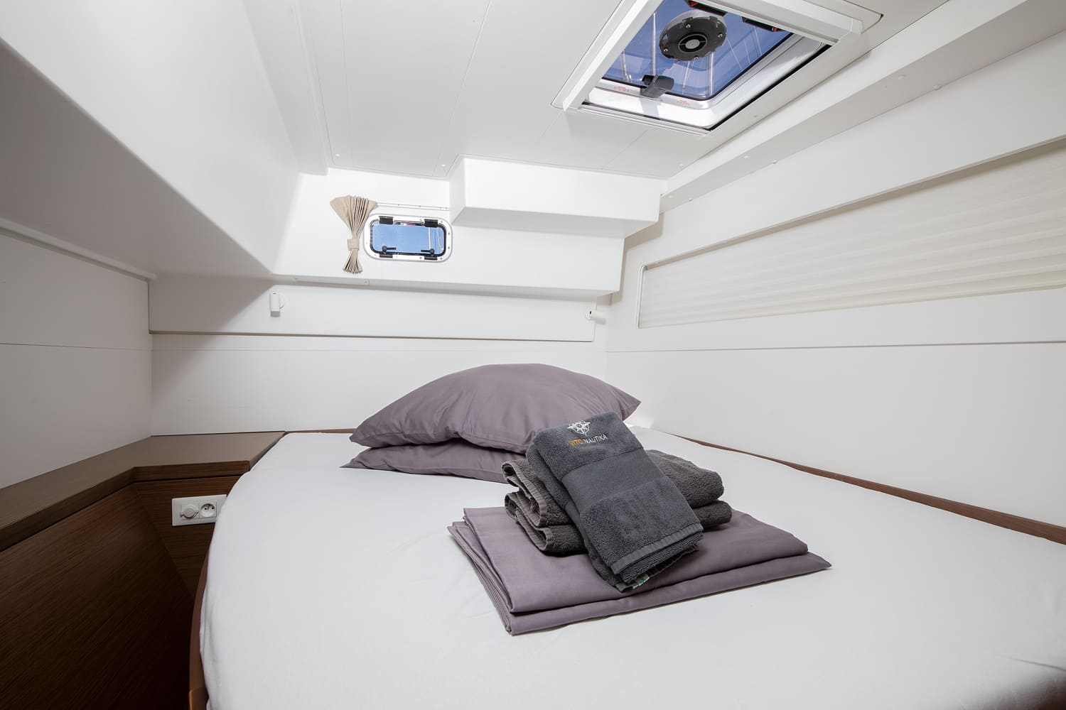 Lagoon 40 - 4 + 2 cab — photo 15