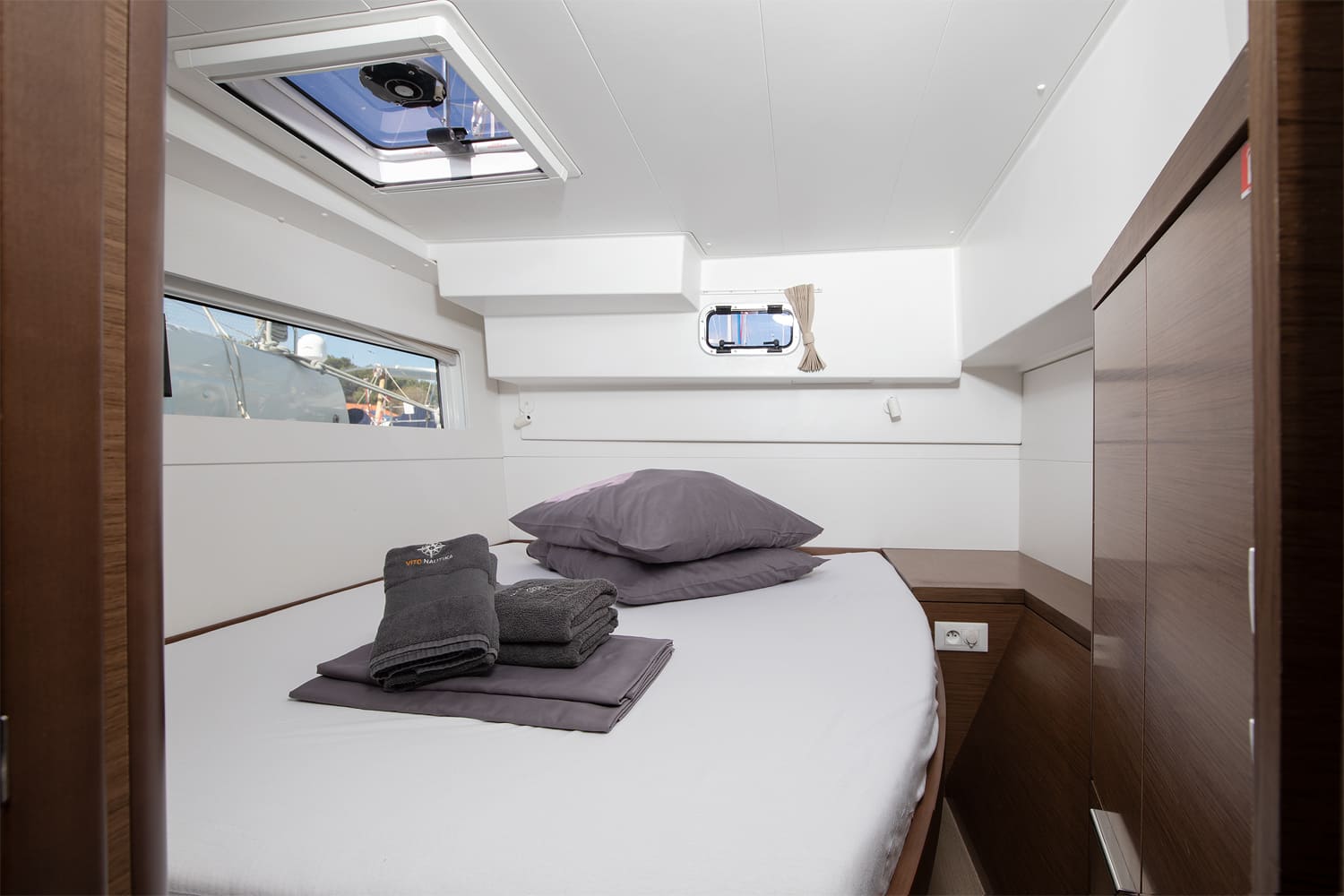 Lagoon 40 - 4 + 2 cab — photo 18