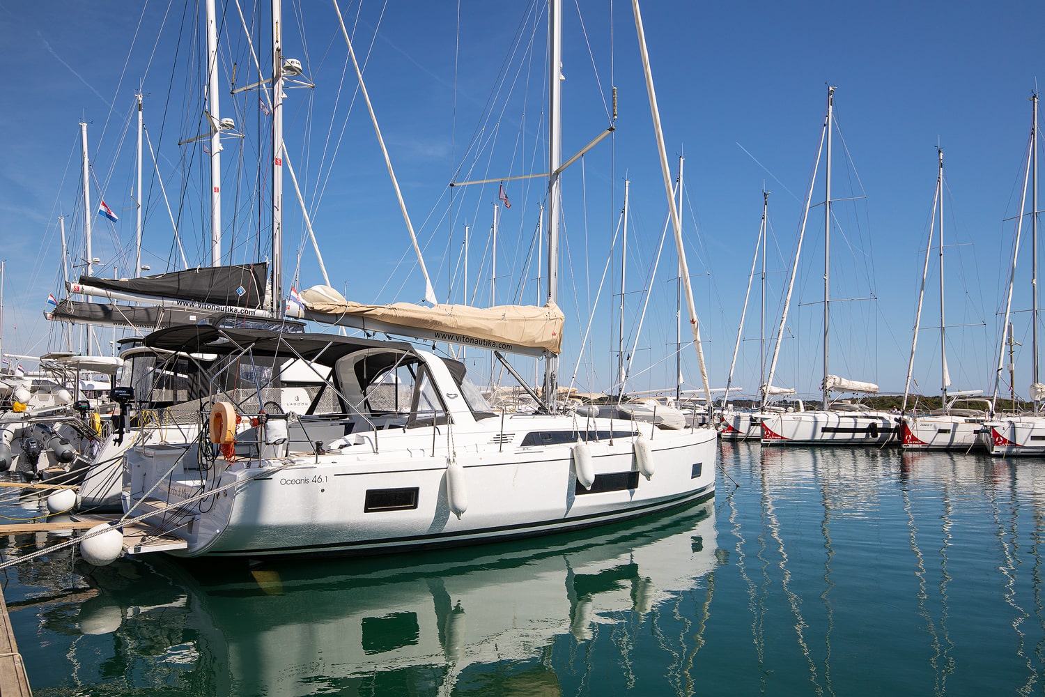 Oceanis 46.1 — photo 7