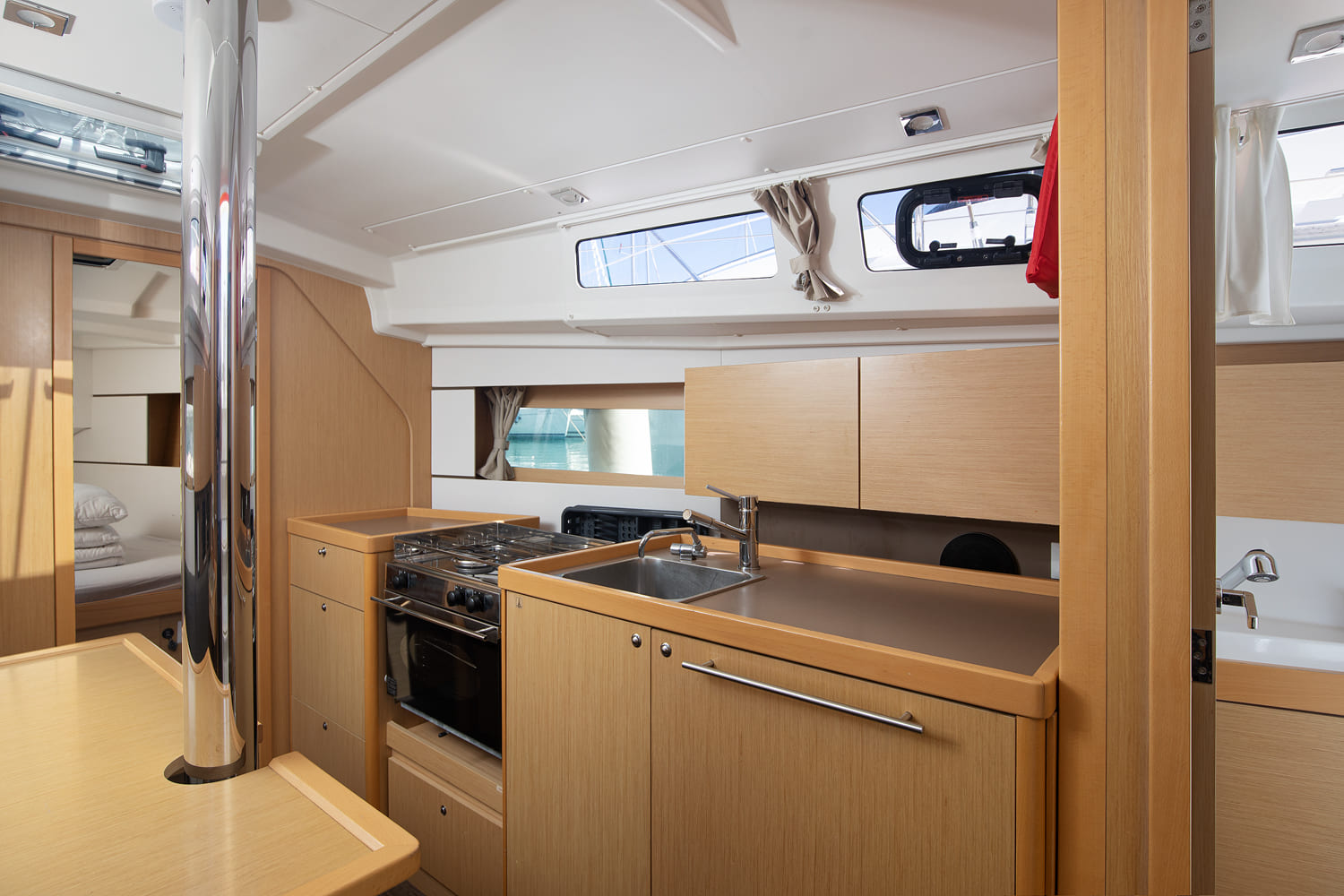 Oceanis 35 — photo 12