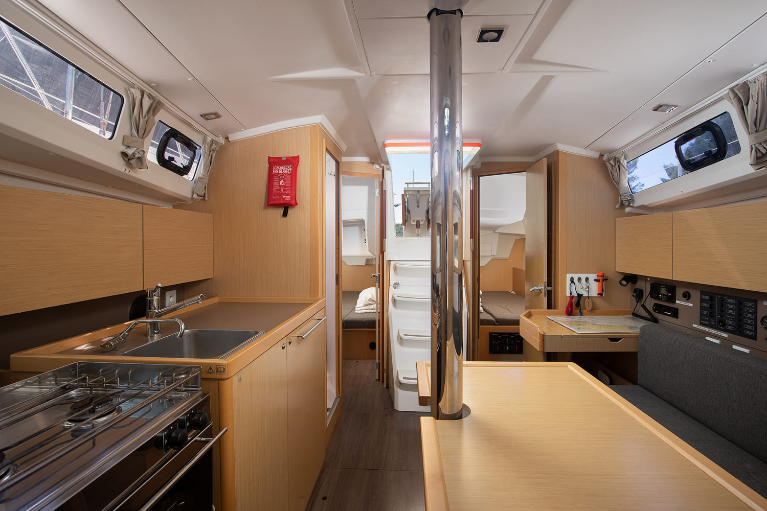 Oceanis 35 — photo 15