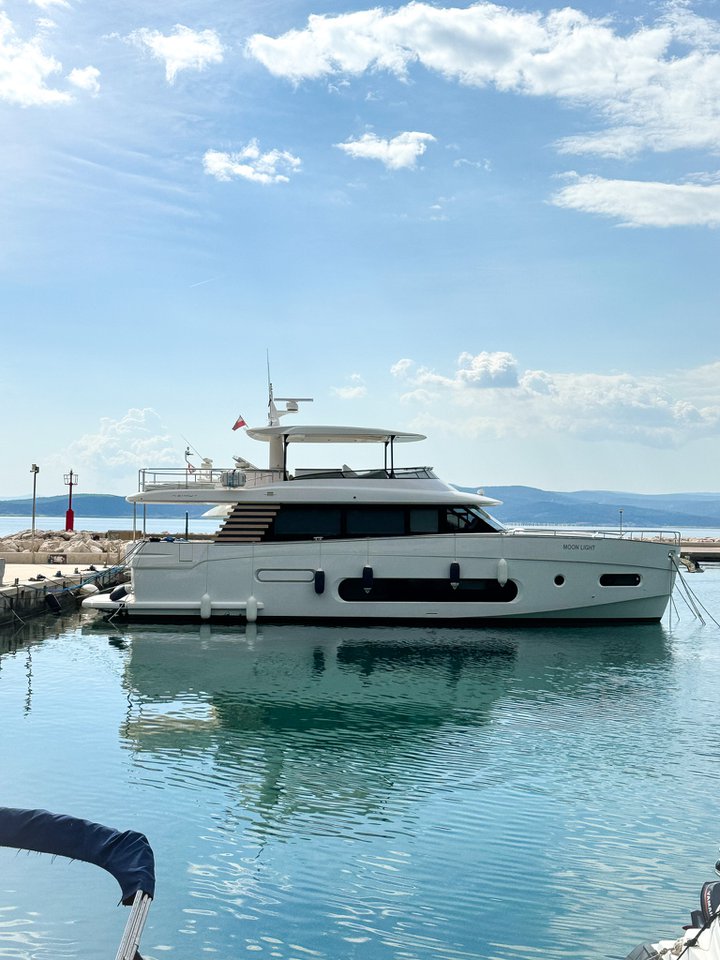 Azimut Magellano 66 — photo 3