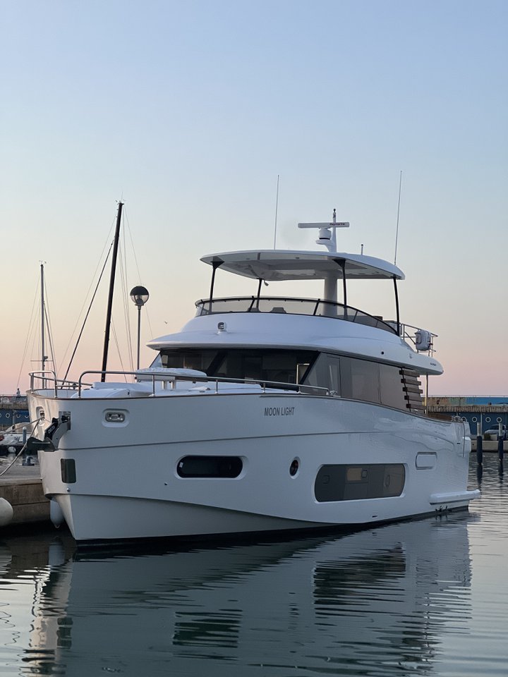 Azimut Magellano 66 — photo 7