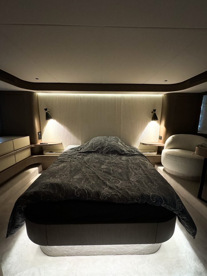 Azimut Magellano 66 — photo 43