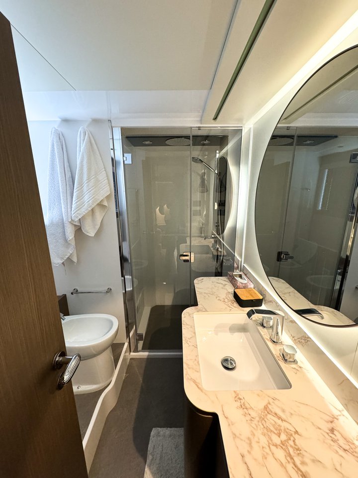 Azimut Magellano 66 — photo 50