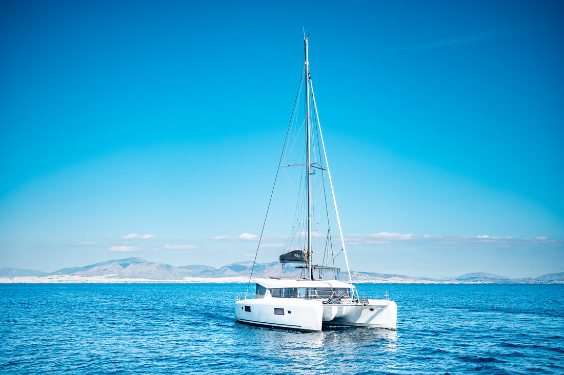 Lagoon 42 - 4 + 2 cab. — photo 1