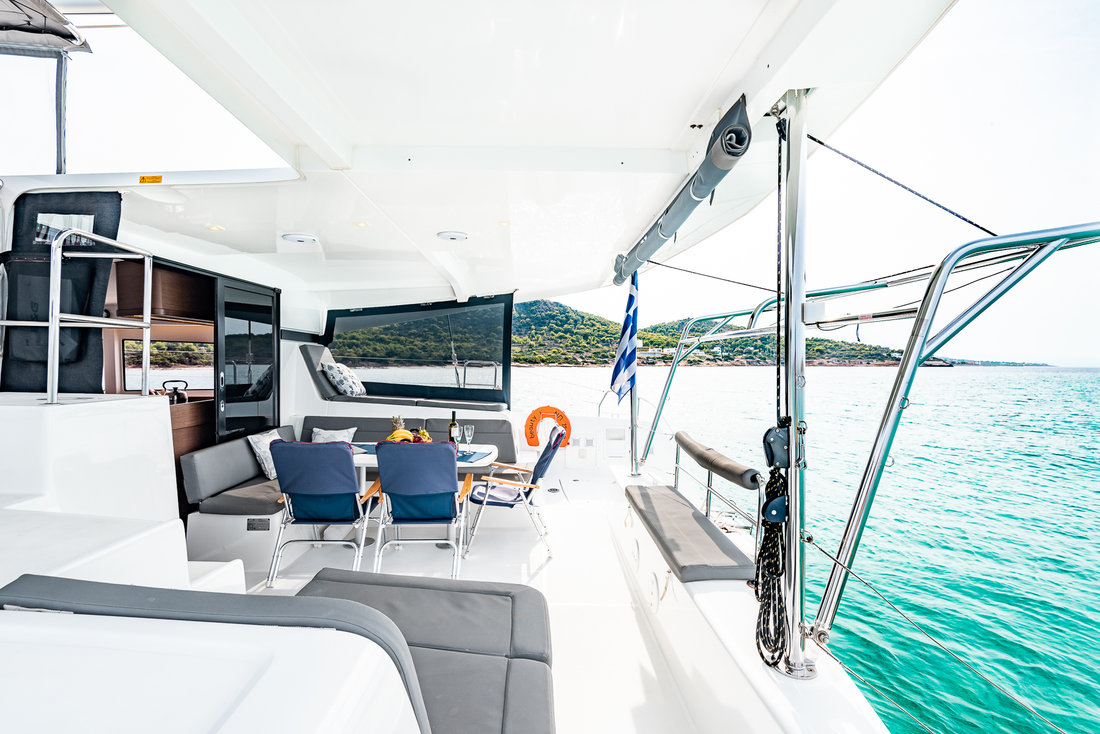 Lagoon 42 - 4 + 2 cab. — photo 5