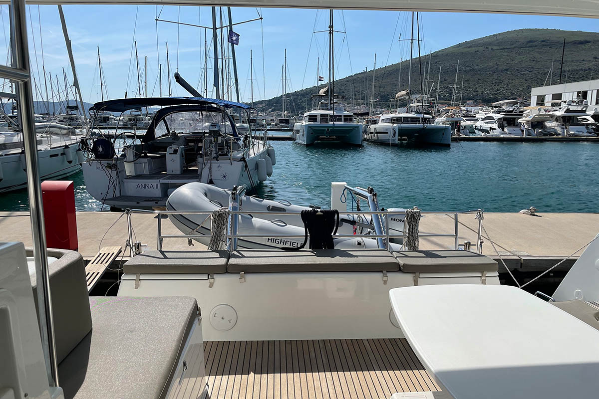 Lagoon 40 - 4 + 2 cab — photo 9