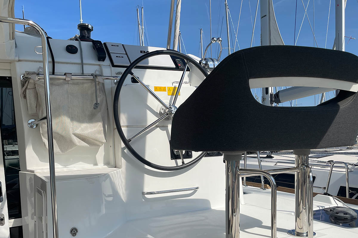 Lagoon 40 - 4 + 2 cab — photo 11