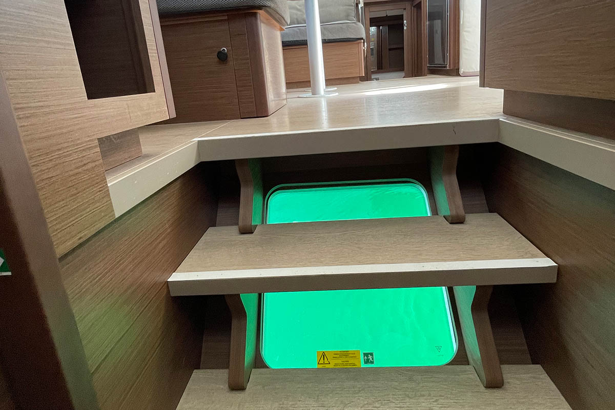 Lagoon 40 - 4 + 2 cab — photo 21