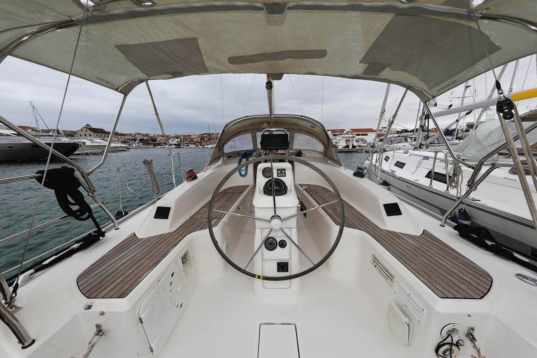 Bavaria Cruiser 33 — photo 5