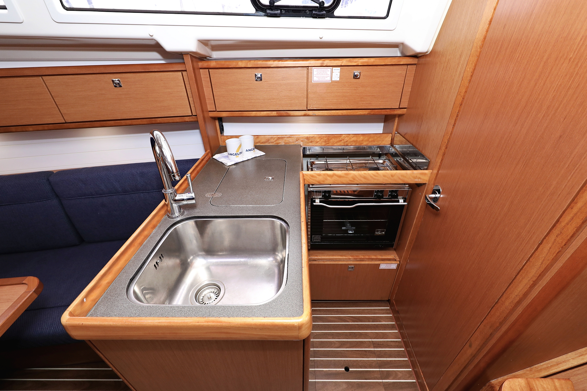 Bavaria Cruiser 33 — photo 20