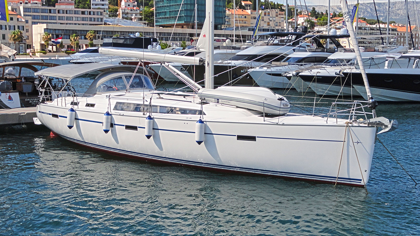 Bavaria Cruiser 51 — photo 11