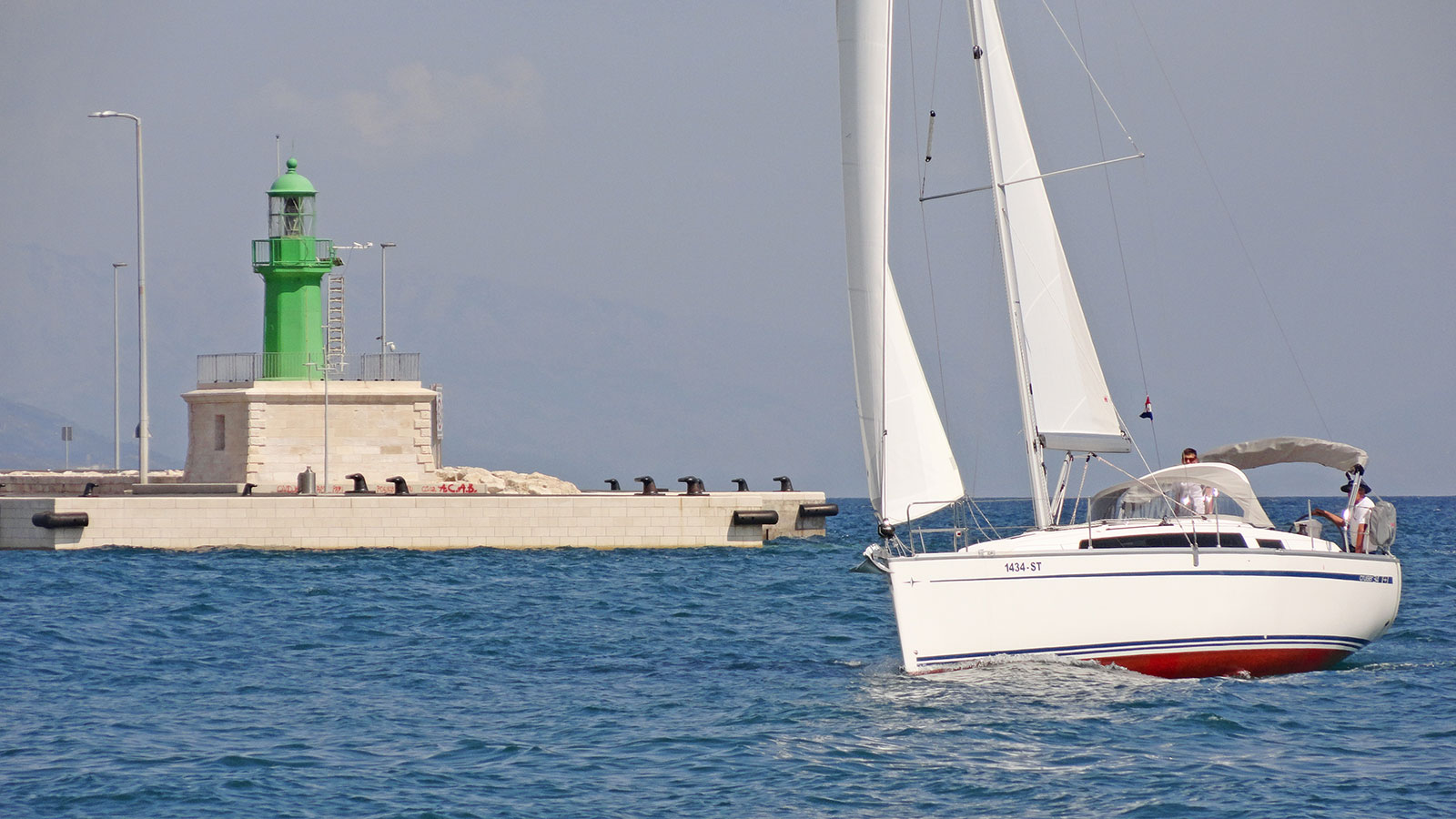 Bavaria Cruiser 34 — photo 7