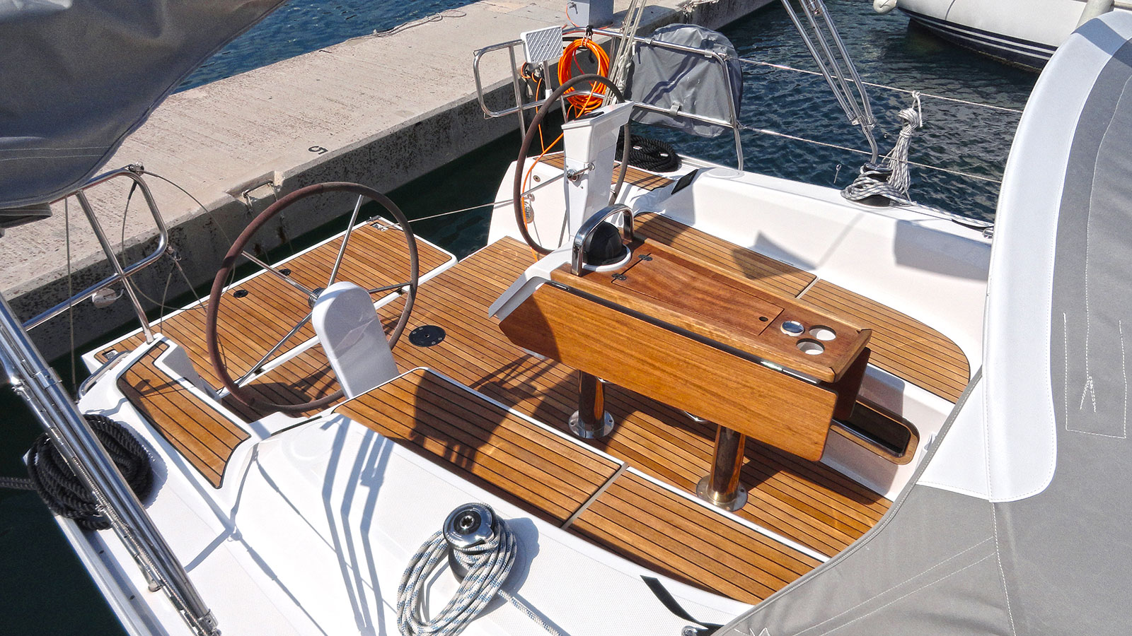 Bavaria Cruiser 34 — photo 9
