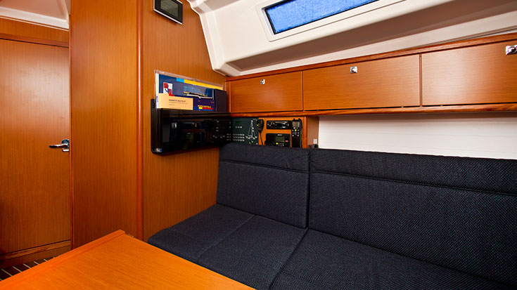 Bavaria Cruiser 34 — photo 14