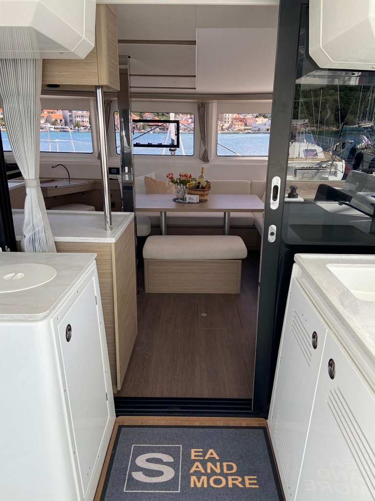 Lagoon 46 OW - 3 + 2 cab. — photo 11