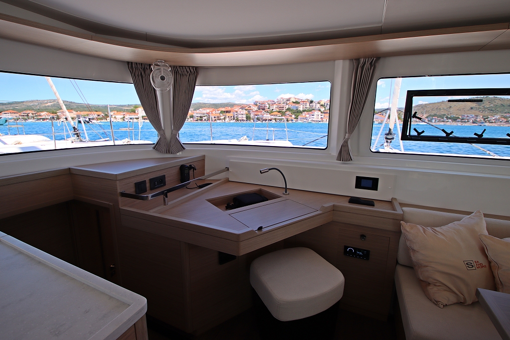 Lagoon 46 OW - 3 + 2 cab. — photo 30