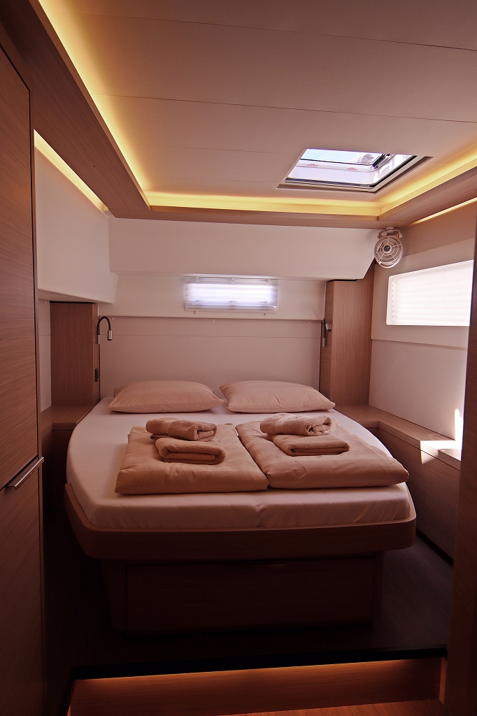 Lagoon 46 OW - 3 + 2 cab. — photo 32