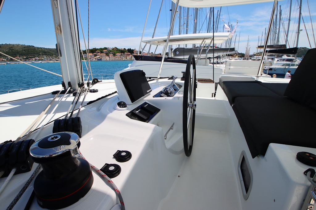 Lagoon 46 OW - 3 + 2 cab. — photo 49