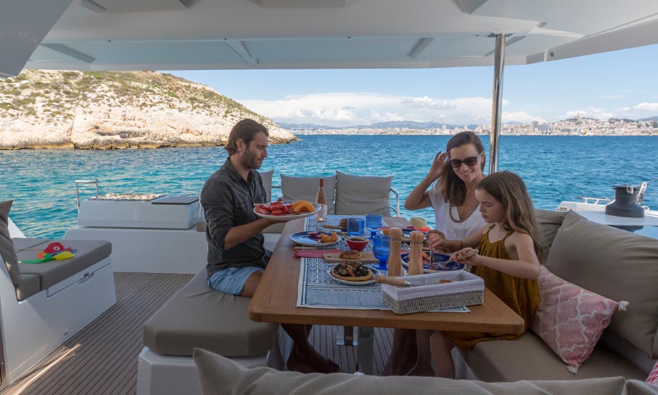 Fountaine Pajot Astrea 42 - 4 + 2 cab. — photo 4