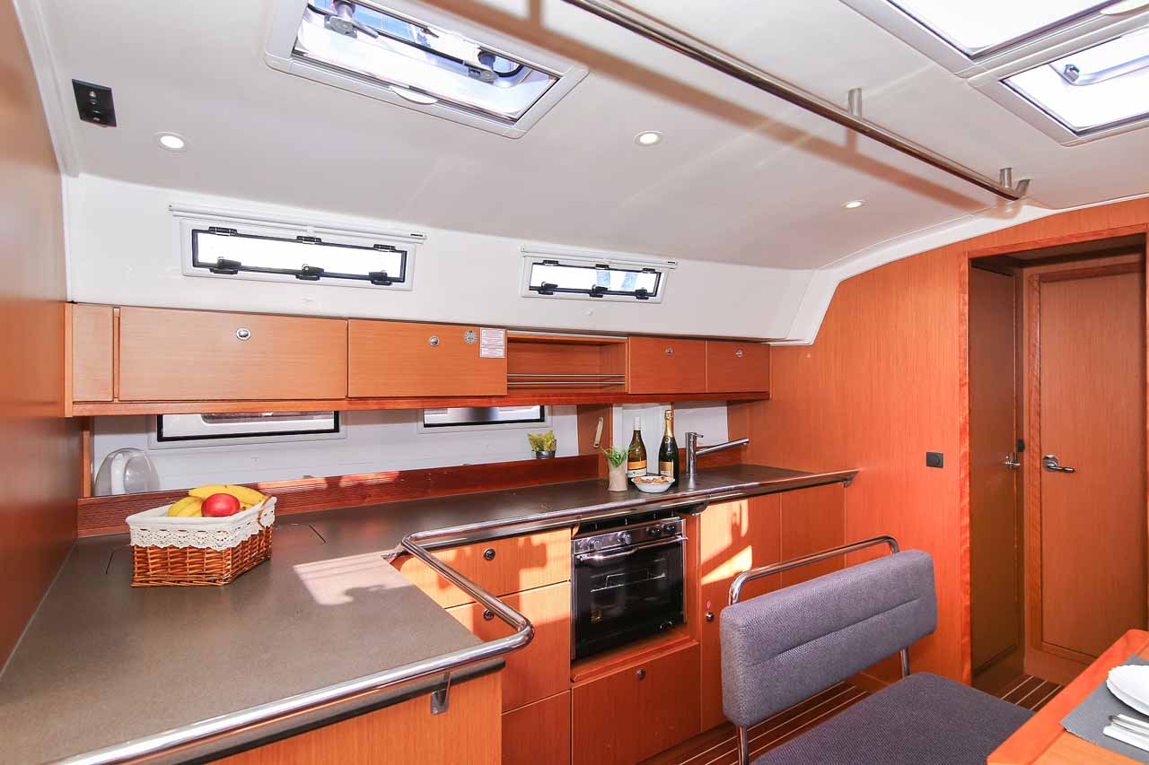 Bavaria Cruiser 45 - 4 cab. — photo 13