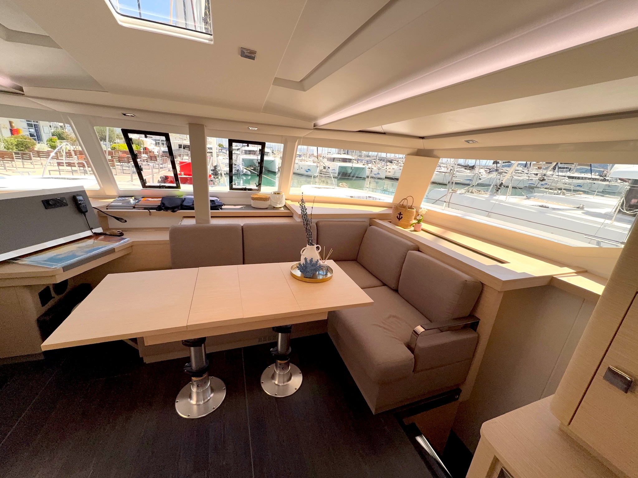 Fountaine Pajot Astrea 42 - 4 + 2 cab. — photo 13