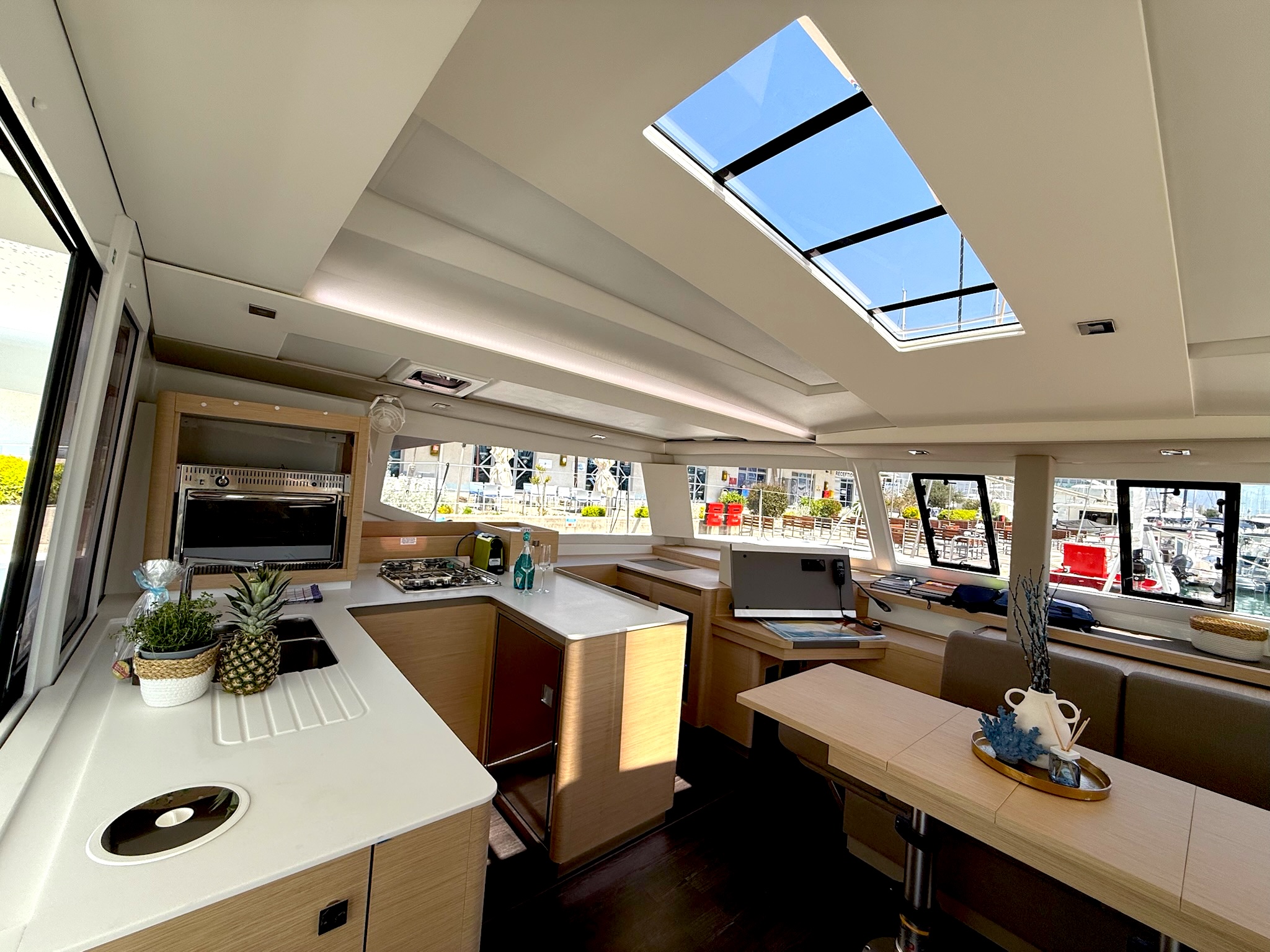 Fountaine Pajot Astrea 42 - 4 + 2 cab. — photo 16
